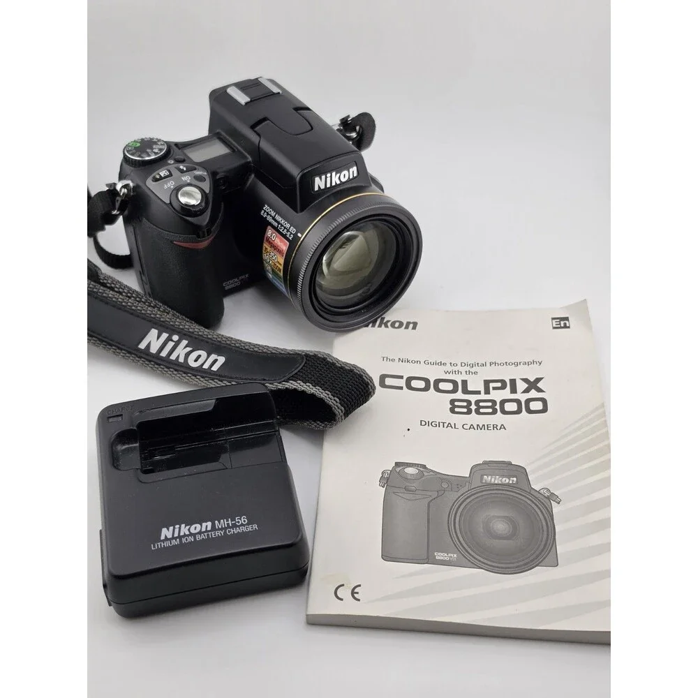 Nikon Nikon Coolpix 8800 VR 10x Zoom ED